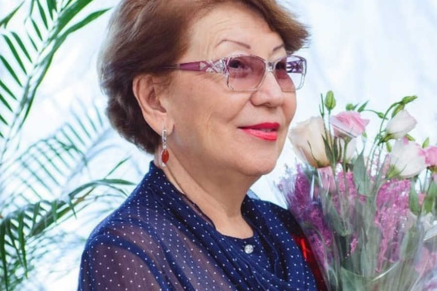 Галина Церенова