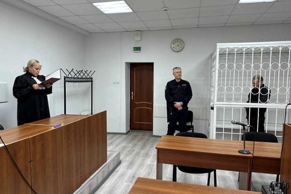 Житель Хакасии из-за тысячи рублей  бил и душил 82-летнюю пенсионерку