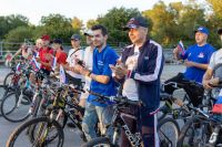 В велопробеге в столице Хакасии приняли участие Сергей Сокол и Алексей Лемин