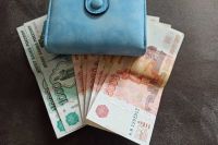 Жительница Хакасии оплатила свои покупки картами из чужого кошелька