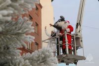 Пожарные сотворили новогоднее чудо для маленьких пациентов больницы в Хакасии