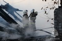 Соседи помогли выбраться из огня жительнице Хакасии