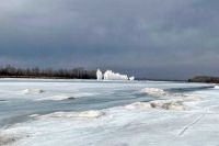 Плановые подрывы льда провели на реке Абакан