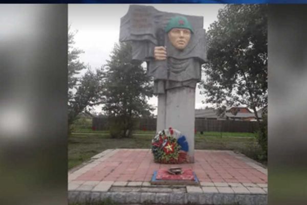 Накануне Дня Победы в селе Хакасии снесли памятник участникам Великой Отечественной войны