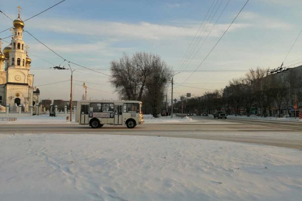 Увеличение автобусов и новый маршрут по ул. Кирова: итоги коммунального штаба в Администрации Абакана