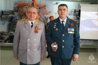 В преддверии Дня пожарной охраны России в Хакасии наградили огнеборцев