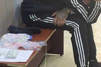 Наркокурьер с огромным количеством наркотиков сам привлек внимание полицейских в столице Хакасии