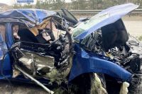 Авто в &quot;смятку&quot;: водитель пострадал в ДТП на живописной трассе в Хакасии