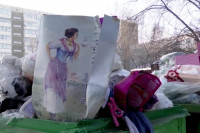 «Позор! Позор!»: на мусорной площадке в Абакане появились воспитательные таблички