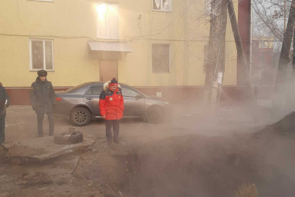 Коммунальная авария в городе Хакасии: произошел порыв трубы