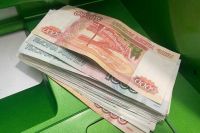 Под предлогом получения бонусов «Спасибо» на семью из Хакасии мошенники оформили два кредита
