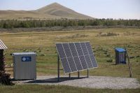 Первую автономную гибридную станцию с солнечными панелями установили в Хакасии