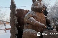 В Якутии слепили символ года из навоза