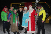 Глава района Хакасии проводила в первый рейс автобус Деда Мороза