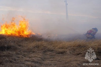 Крупные пожары потушили сразу в нескольких районах Хакасии