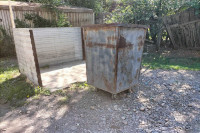 Прокуратура начала проверку по жалобам на невывоз мусора в Хакасии