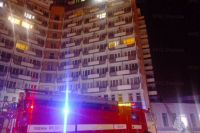 Более 60 человек спасли из горящей гостиницы в центре столицы Хакасии