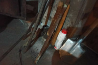 Хоккейной клюшкой и деревянной палкой избили жителя Хакасии