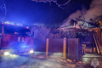 Обстоятельства выясняются: в Хакасии пожарные обнаружили в частном доме погибшего мужчину