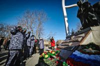 35-й годовщина вывода войск из Афганистана: Росгвардейцы почтили в Хакасии память погибших земляков