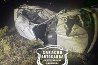 Машинист тормозил, но столкновения избежать не удалось: подробности страшного ДТП в Хакасии