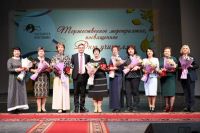 В День учителя глава Хакасии вручил награды работникам образовательной сферы