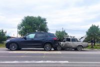 ВАЗ против BMW X5: в ДТП на трассе Хакасии пострадал 19-летний парень