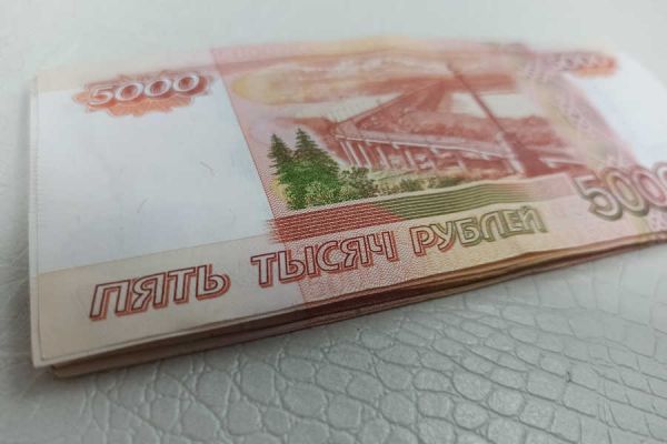 По 5 тысяч рублей выплатят педагогам Хакасии