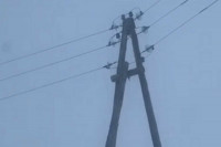 Несколько населенных пунктов в Хакасии остались без электричества из-за метели