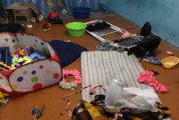 В Хакасии двое детей находились в грязном доме без еды, пока мать была в запое. Фото