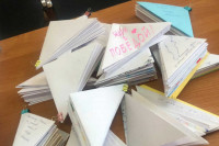О чем пишут в письмах школьники мобилизованным жителям Хакасии ?