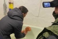 Утопила дочь во время купания в ванной: 37-летнюю сибирячку будут лечить